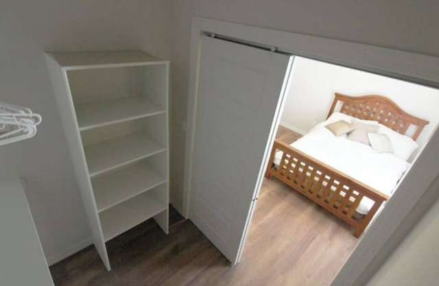 Amazing Westside apartment--2 bedrooms, brand new!