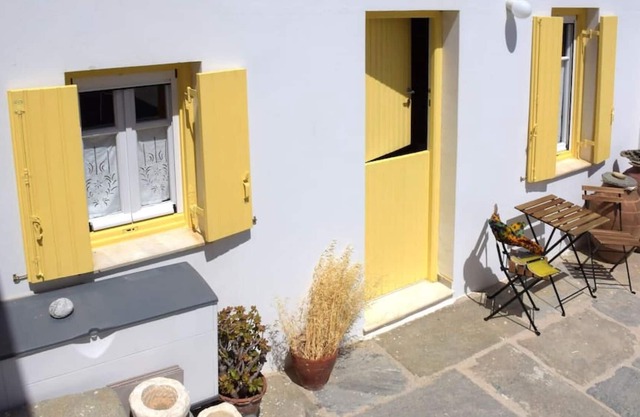 Amberi, Tinos in Panormos