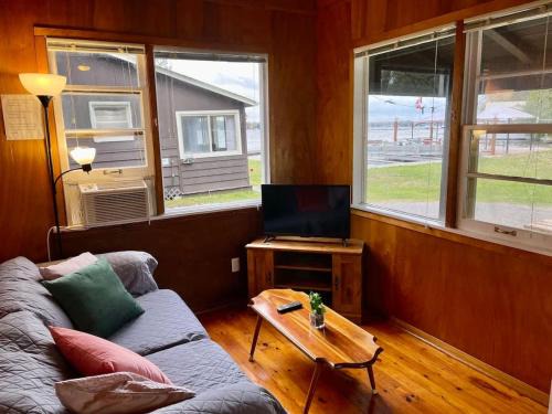 Ambleside - 2-Bedroom Cottage #10