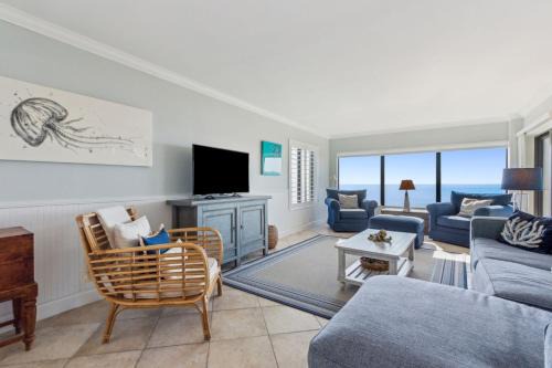 Amelia Surf and Racquet Club Condo - Ocean Front - 5th Floor - Pools - Tennis Courts - Sleeps 10