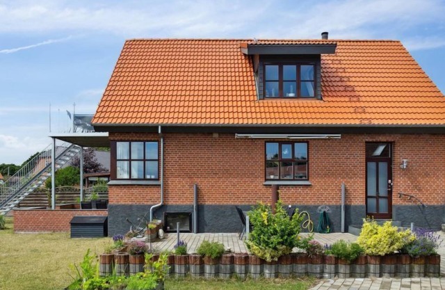 "Amely" - 500m from the sea by Interhome