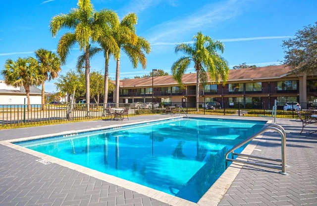 Americas Best Value Inn & Suites Melbourne