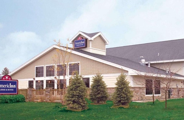 AmericInn by Wyndham Charlevoix