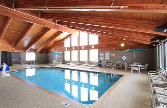 AmericInn by Wyndham Cedar Rapids Airport