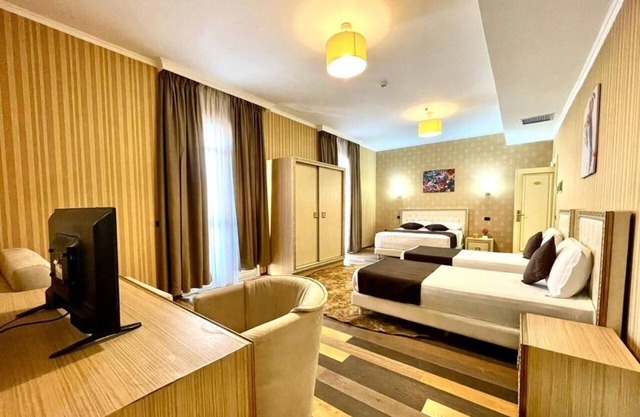 AMH Hotel