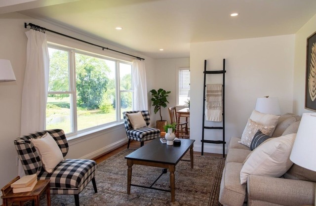 Amish Cottage, Hot Tub, on Mill Creek