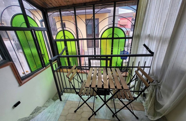 Amodio Apartments - Living