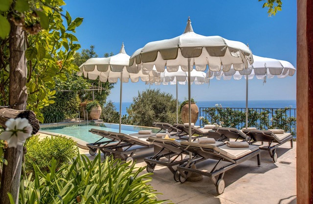 AMORE RENTALS - Villa Angelina 1 with private Pool, Sea View, Chef and Breakfast Ideal for Weddings