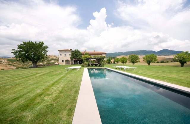 AMORE RENTALS - Villa Olimpia with Pool, Garden, Ideal for Weddings