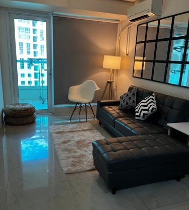 Amorsolo Tower Makati