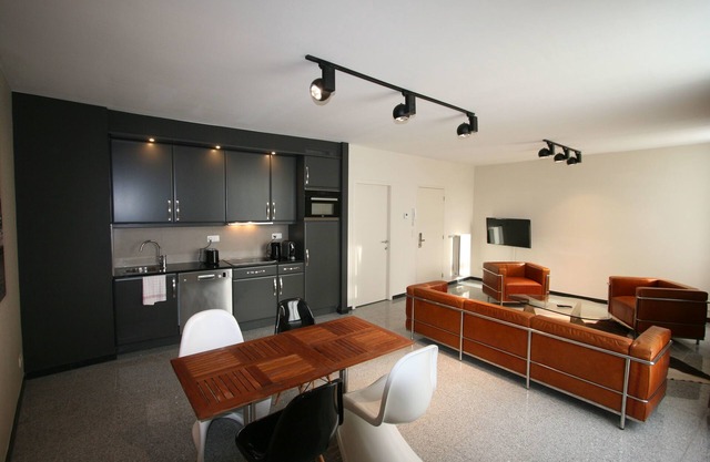 Amosa Liège City Centre Apart Regence 17