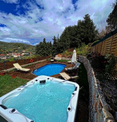 Ampelos Cretan Villa - Private Pool & Heated Ozone Jacuzzi