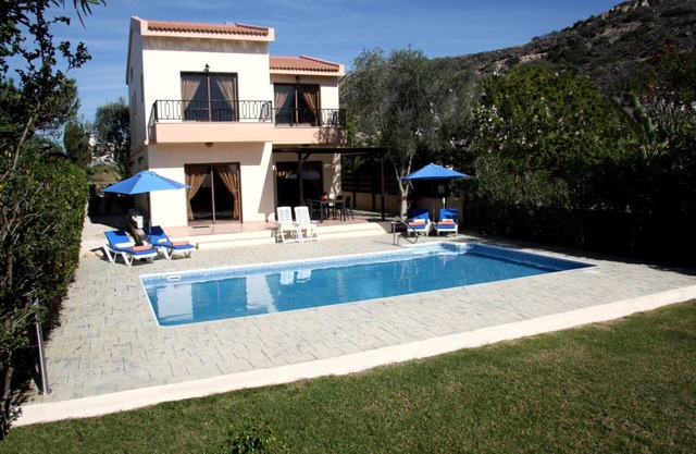 VILLA ANFITRITA. Lujosa villa a solo 200 metros de la playa. Wi-Fi gratis