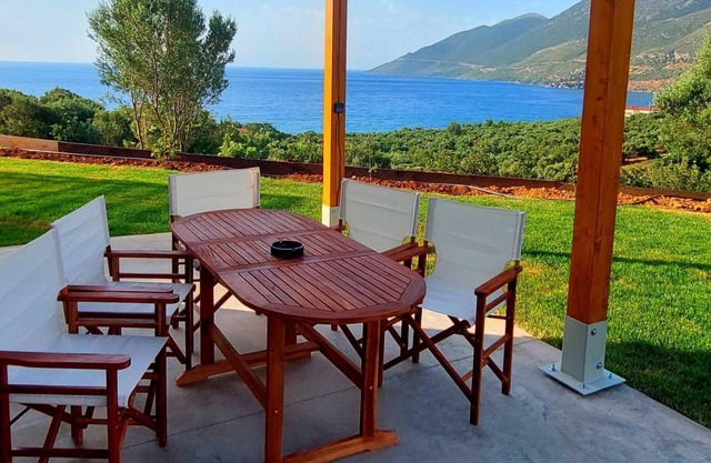 Amphitriti - Skoutari Bay View