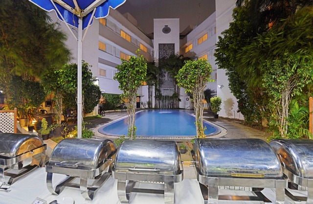 AMS Raj Palace Sundar