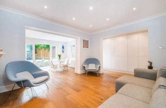 An Oasis in the City near Kentish Town/Camden with Beautiful Private Garden