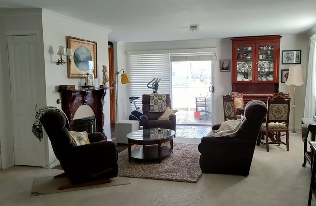 An Oasis of privacy, space, convenience. Close to Mona, racecourse & Hobart CBD