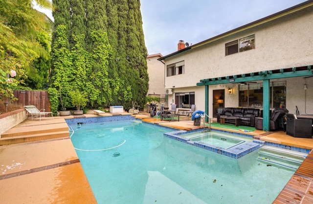 Anaheim Home w/ Pool, 14 Mi to Disneyland!