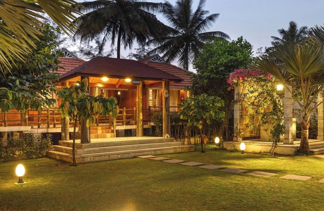 Ananta Vilas by Stayjade