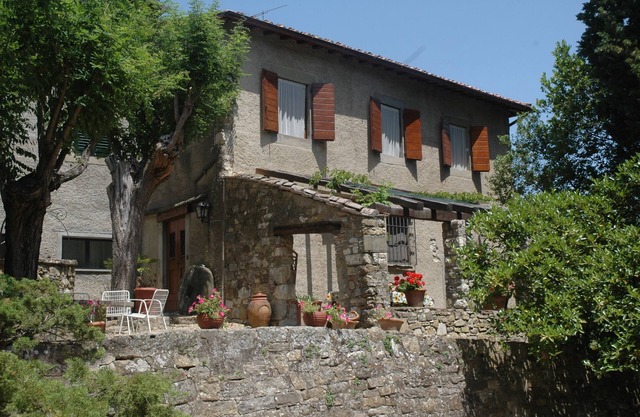 Antigua casa de campo recientemente restaurada - hermoso jardín privado - panorámica