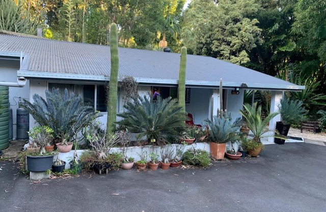 Ancient Gardens Guesthouse & Botanical Gardens