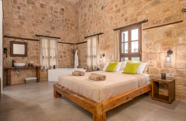 Ancient Knights Luxury Suites