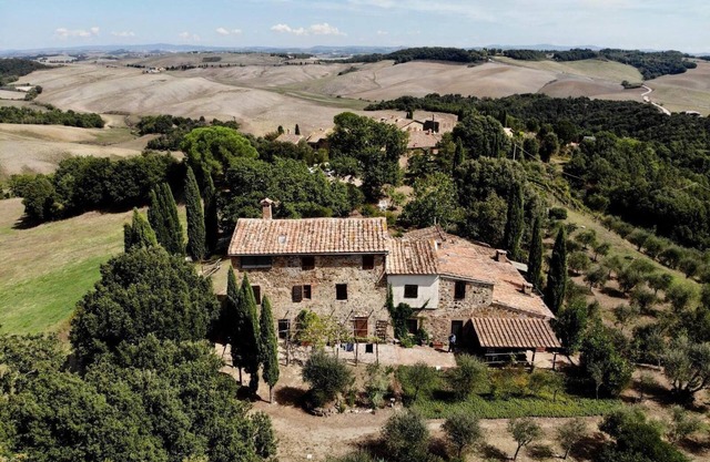 ANTIGUA GRANJA TOSCANA max 16 personas USO EXCLUSIVO CON PISCINA