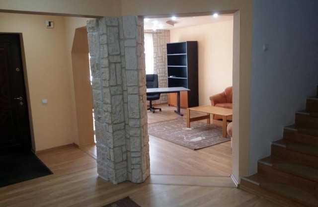 Anda Residence