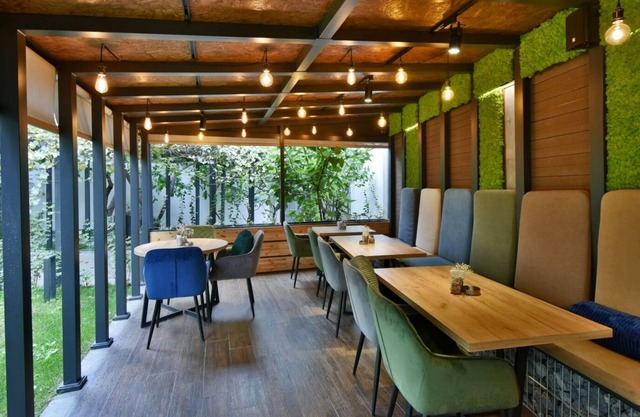 Andor Hotel