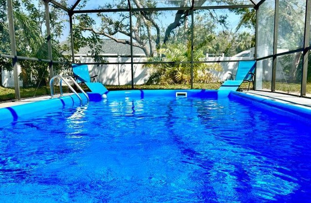 Andover Tropical Oasis - Private, heated pool + pet friendly!