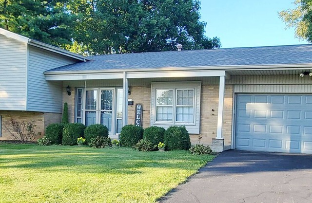 Andrea Abode: Pet Friendly, Pool Table, Foosball& 4 Miles to Rupp Arena