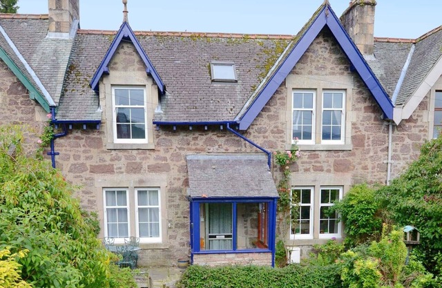 Andreu Cottage - Encantadora casa de vacaciones en Callander