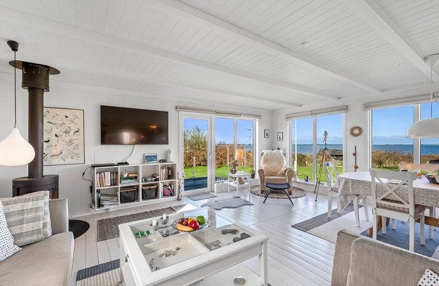 "Anelle" - 200m to the inlet by Interhome