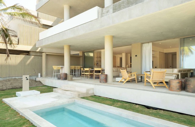 Anera, Piscina privada y jardín tropical a pasos del mar en ANERA