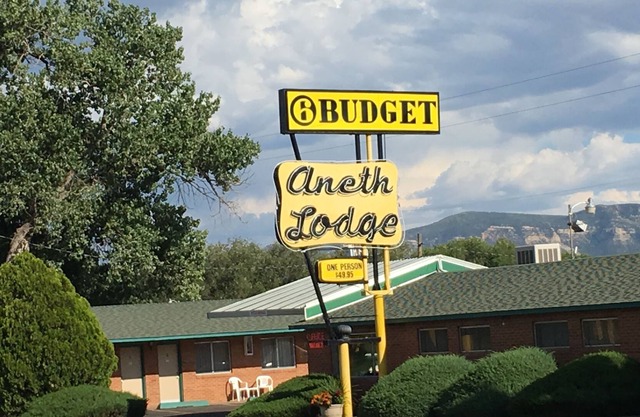 Aneth Lodge