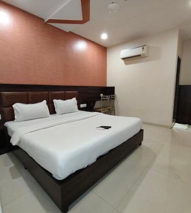 Anex Hotel Near BKC