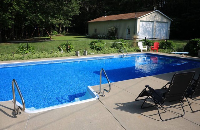 Acres de Angel, Una Familia Fantastic Retreat