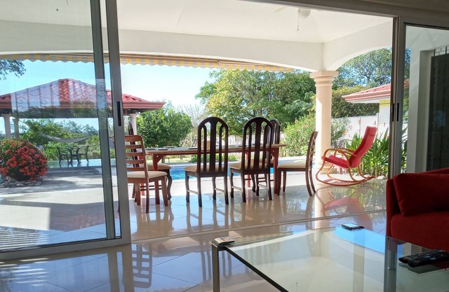 CASA FORTUNA, LIBERIA, COSTA RICA, a 20 minutos del aeropuerto.