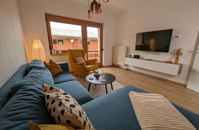 Angerpartments-Sonnige große Wohnung mit Balkon und kostenlosen Parkplatz