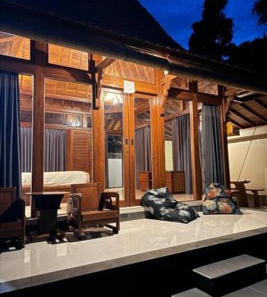 Anggika Joglo Villa