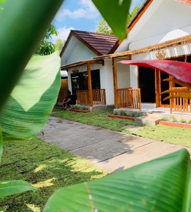 Anjani Larva Cottage - Homestay and Eatery