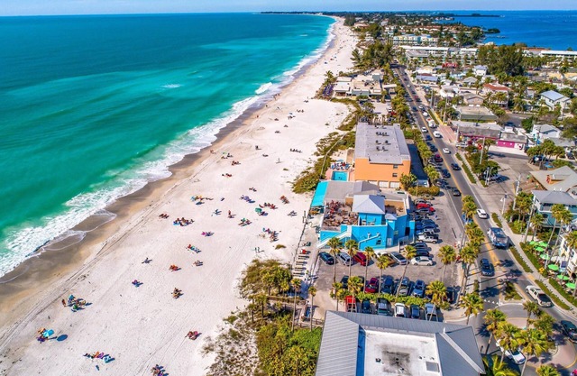 Anna Maria Island Beach Palms 8B