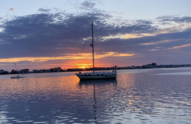 Anna Maria near the sea- 30 seconds to the Gulf Of Mexico!