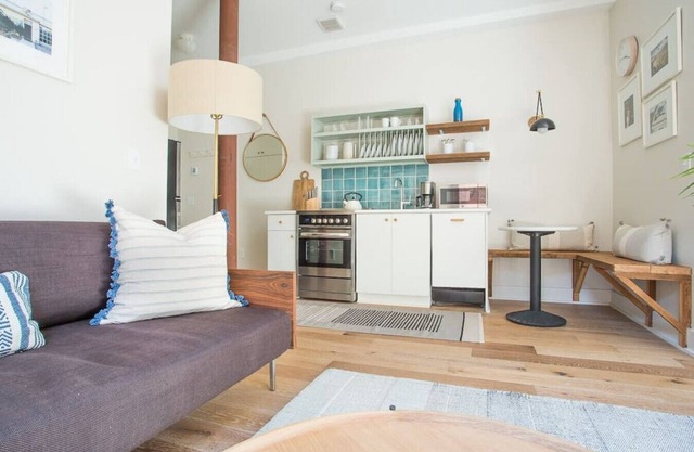 Annabelle 3A - Historic Downtown, Fully Equipped