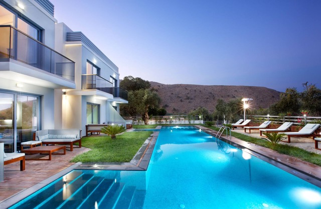 Annas House