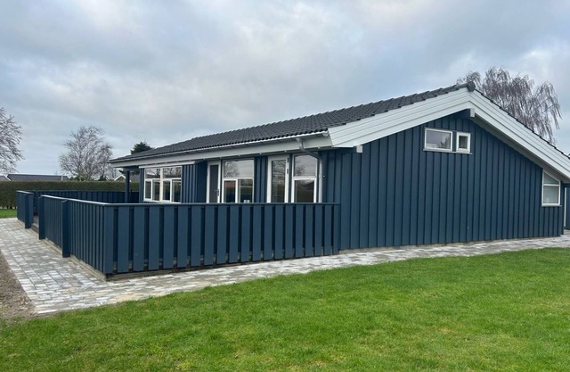"Annegret" - 200m from the sea by Interhome