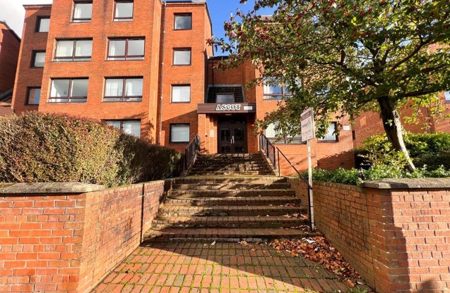 Anniesland Glasgow 1bd Flat - Free Parking