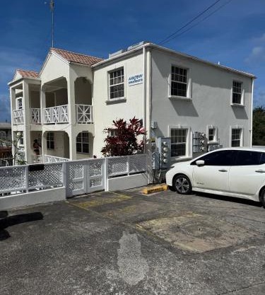 AnnJenn Apartments
