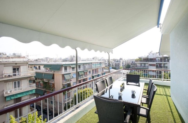Ano Patisia, A 5th floor penthouse