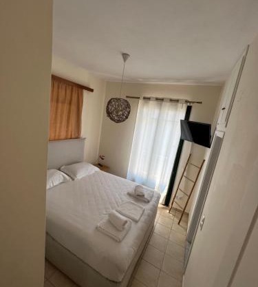 Anoixi Apartments